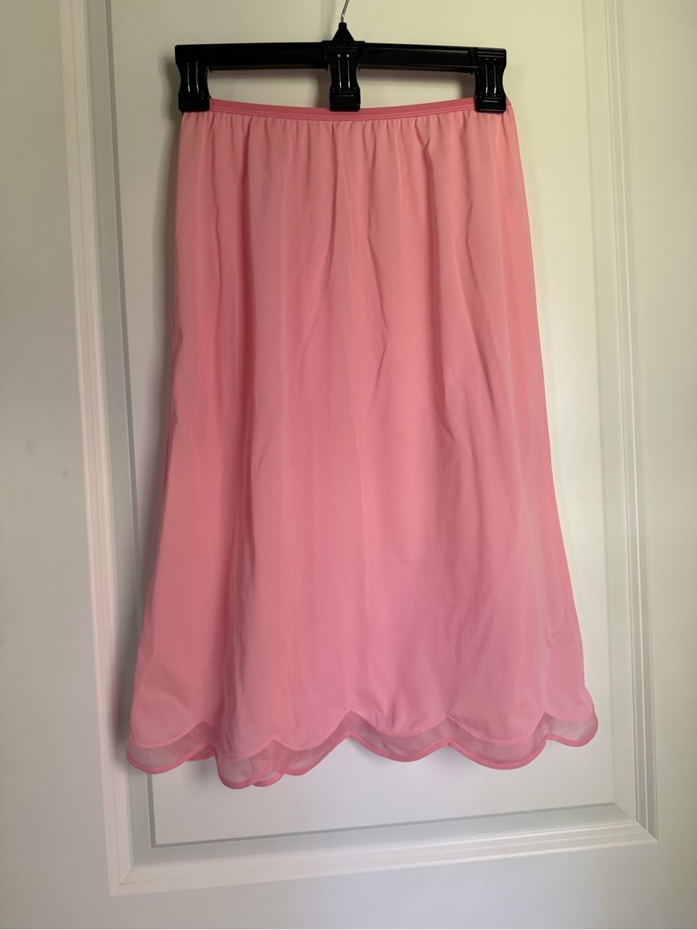 Vintage Vanity Fair Pink Scalloped Half Slip Skirt Nylon Cottagecore Retro M